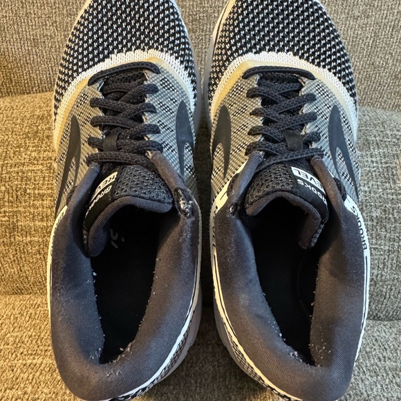 Brooks Revel Women’s Black and Gray Athletic Shoes Size 8 - Picture 5 of 9